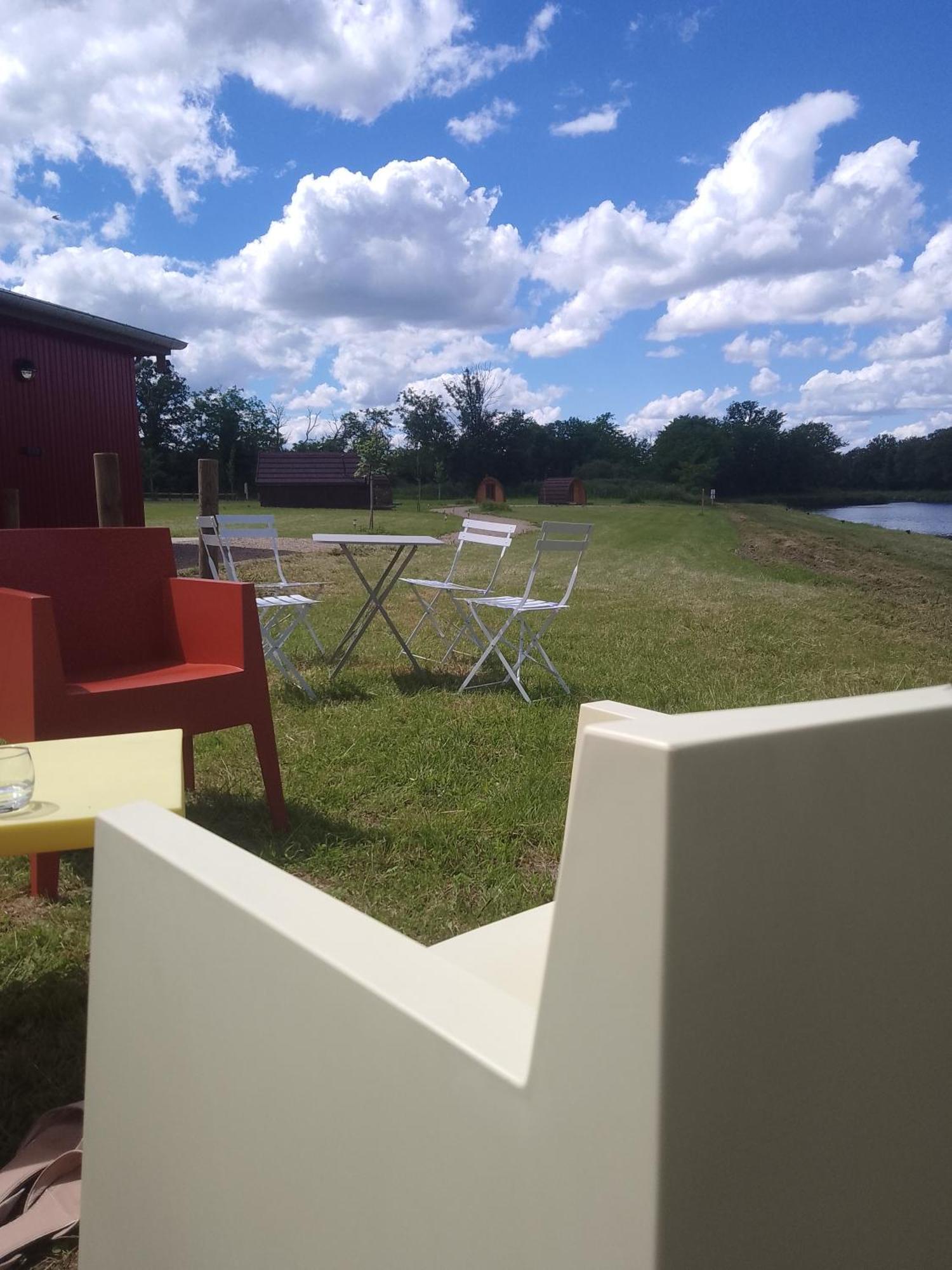 La Halte Du Canal Luthenay-Uxeloup Kültér fotó