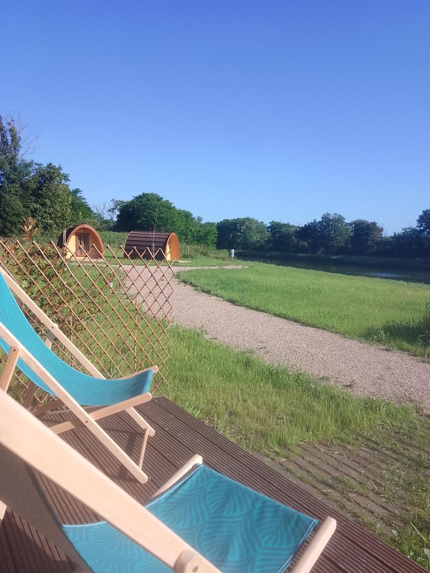 La Halte Du Canal Luthenay-Uxeloup Kültér fotó